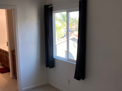 Private room with shared bathroom in House with , French Valley , CA 92596