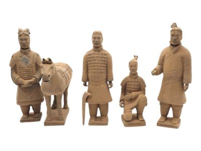 Rare Lintong Museum Terracotta Warrior Figurine Set With Horse & Archival Booklet – 5 Pieces