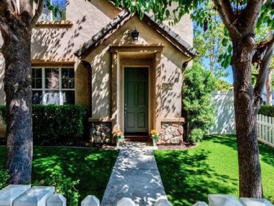 3/3 Beautiful Single Family Home in the highly sought after Bel Flor Gated Community!