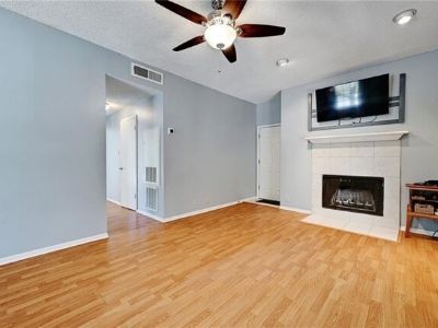 E St St Apt,austin, Condo For Rent