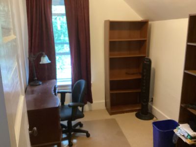 3 Bedroom 1BA 80 ft Furnished Pet-Friendly House For Rent in Stratford, Ontario