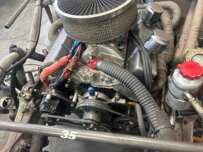 GM performance 604 crate engine fully dressed with clutch