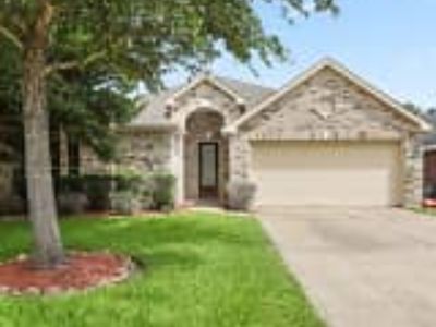 4 Bedroom 2BA 2318 ft² House For Rent in Pearland, TX 2311 Shadow Canyon Ct