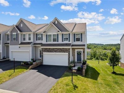 3 Bedroom 4BA 2284 ft Townhouse For Sale in IMPERIAL, PA