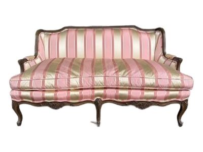 1970s Louis XV Style Carved Settee in Pink & Gold Silk Upholstery