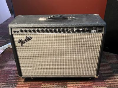 Fender Ultimate Chorus Amplifier