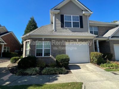 3 Bedroom 2BA 1688 ft Pet-Friendly Apartment For Rent in Kennesaw, GA