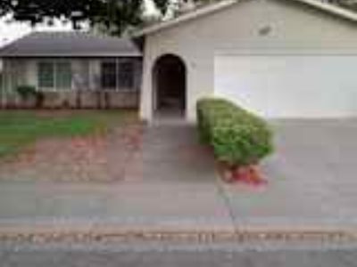 3 Bedroom 2BA 1452 ft² House For Rent in Modesto, CA 1728 Woolston Way