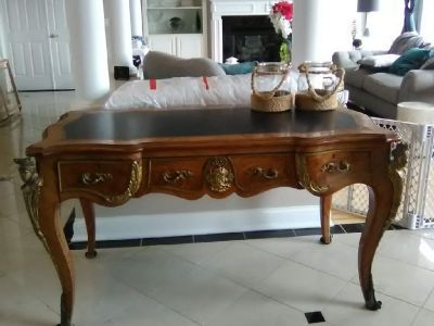 Desk with three drawers