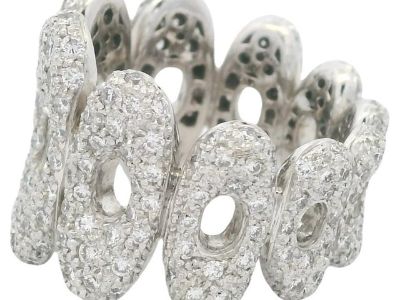 Contemporary 18K White Gold Pavé Diamond Link Band Ring, 3 Carats