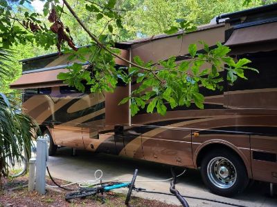 2005 National Tropical LX Class A RV For Sale In Tallahassee, Florida 32312