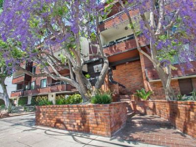 For Sale: 4425 Whitsett Ave 217 in Studio City for $489,500