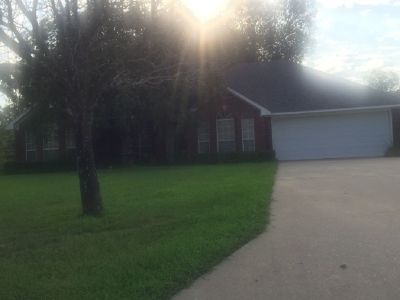Beautiful 3/2 in Hidden Lakes subdivision George Welch Elementary, Good Hope Jr. , West Monroe High