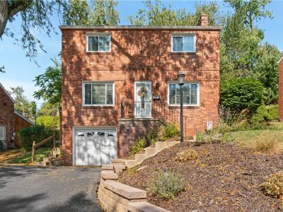 3 Bedroom 1BA 1276 ft Single Family House For Sale in Pittsburgh, PA