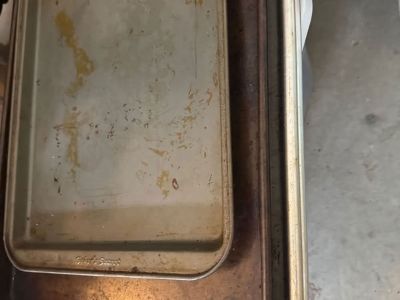 4 cookie sheets, various sizes