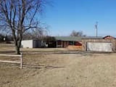 3 Bedroom 2BA 1450 ft² Pet-Friendly House For Rent in Cyril, OK 309 6th St