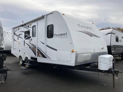 2014 Keystone Rv Co PASSPORT ULTRA LITE GRAND TOURING 2300BH