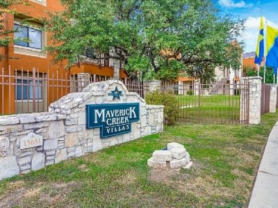 Private Furnished Room in 4 bdr shared apartment new UTSA