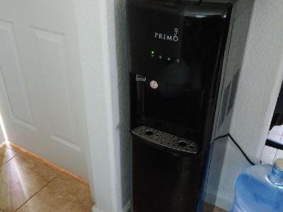 Moving sale call 956-897-7325
