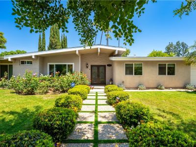 4 Bedroom 2BA 2259 ft Single Family House For Sale in Woodland Hills, CA