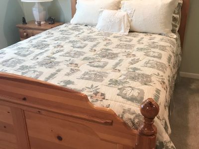 Bedroom set