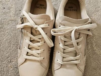 Origins tan sneakers