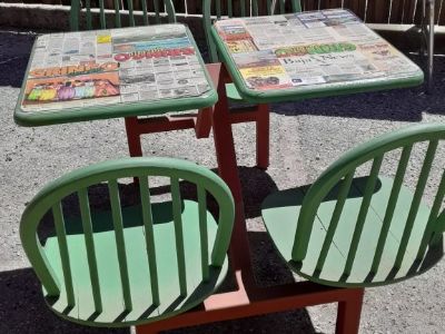 Mexican Style Restaurant Style Table W/4Swivel Chairs heavy mint shape