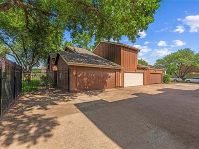 3 Bedroom 2BA 1264 ft Single Family Home For Sale in HOUSTON, TX