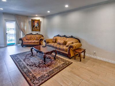 For Sale: 2 Bed 2 Bath condo in Encino for $417,500