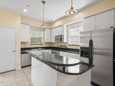 South Tampa Townhome – Modern, Spacious & Move-In Ready