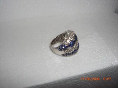 LADY'S HAND FINISHED DOME STYLE RING