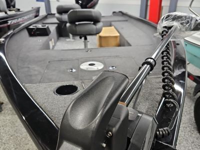 2025 Tracker Boats Super Guide V16 T