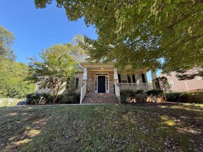 4 Bedroom 2.5BA 2029 ft Pet-Friendly Apartment For Rent in Raleigh, NC