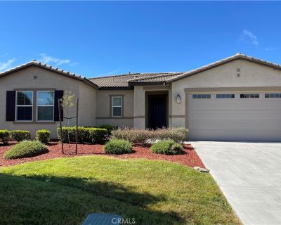 4 Bedroom 2BA 1860 ft Apartment For Rent in Menifee, CA