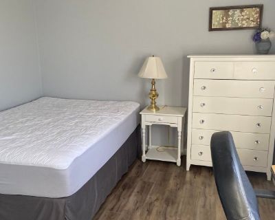 Total rooms: 4. Deposit: $1,000.00 * Utilities included?: No * Fees apply?: No. References required. No preference. Non-smoking. Not for couples. Age preference: 21 - 55. Furnishings: Furnished * Parking: Yes * Garage: No * Yard/patio: No * Balcony/roof terrace: No * Disabled access: No * Living room: shared. Availability Available Nov 20 2025 Minimum term 3 months Maximum term None. We have on...