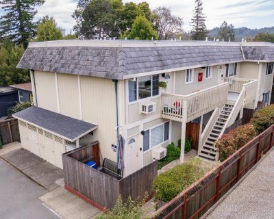 1 Bedroom 3BA 3204 ft Apartment For Sale in San Rafael, CA