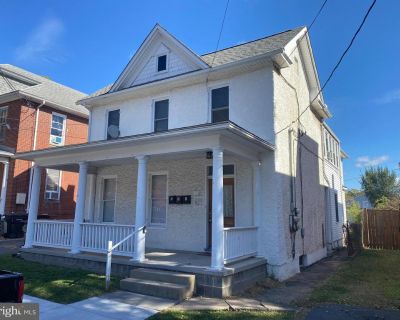 1 Bedroom 1BA 2431 ft Apartment For Rent in Winchester, VA
