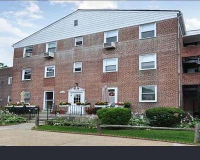 2 Bedroom 1BA 1000 ft Pet-Friendly Condominium For Sale in EASTCHESTER, NY