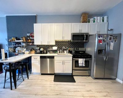 1 Bedroom 2BA 660 ft Office Space For Rent in JC, Bergen-Lafayett, NJ