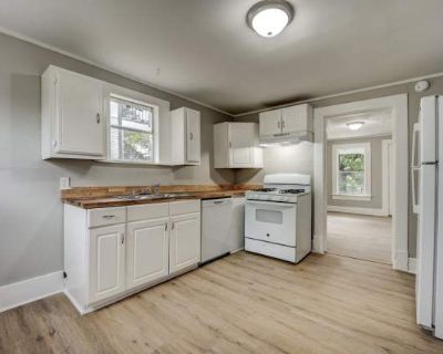 Freshly Updated 2 Bedroom House. Dishwasher Pet friendly Recently renovated Range Refrigerator Unit Amenities dishwasher range refrigerator recently renovated Property Amenities pet friendly cats allowed dogs allowed. Pets allowed. 2 Bedroom. 1 Bathroom. 672 ft