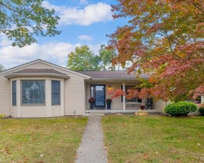 Moberly Rd, Commerce Township, Home For Rent
