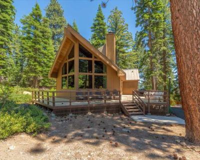 3 Bedroom 2BA 1312 ft Pet-Friendly Apartment For Rent in Tahoe Vista, CA