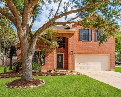 5115 Cherrywood Ct. Move-in ready 2, 384 sq ft, 3-bed, 2.5-bath home in Countryside! Freshly updated with new vinyl plank flooring, paint, lighting, and ceiling fans. New high-efficiency AC with Nest thermostat, stainless steel gas range, and microwave. Open kitchen with island, freshly painted cabinets, and walk-in pantry flows into breakfast and family roomsperfect for gatherings. Cozy gas-lo...