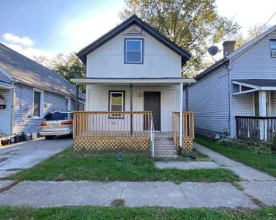 2 Bedroom 1BA 1302 ft Pet-Friendly Apartment For Rent in Elmwood Place, OH