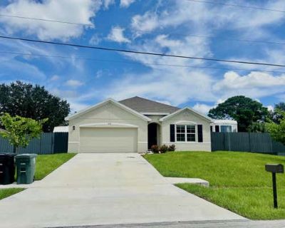 4 Bedroom 2BA 1915 ft Single Family Home For Sale in PORT SAINT LUCIE, FL