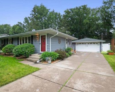 4 Bedroom 2BA 1872 ft Single Family Home For Sale in NEW HOPE, MN