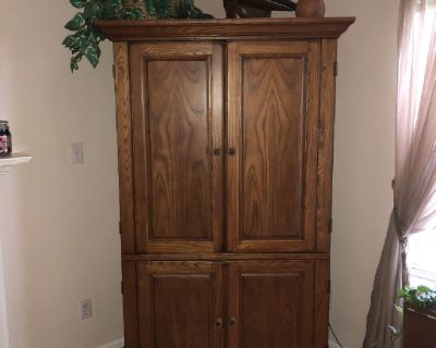 Oak tv cabinet.  Good condition. $100.  Located in Ocean Pines
