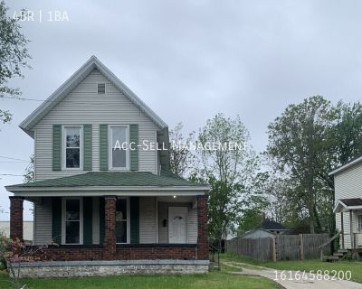 4 Bedroom 1BA Single-family home For Rent in Grand Rapids, MI