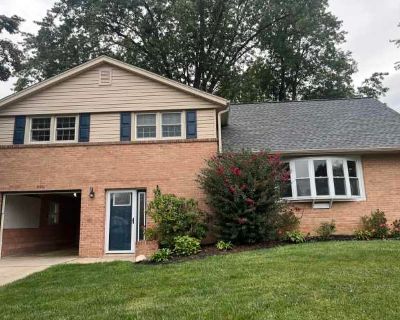 290 Folkstone Way. image_url. In unit laundry Patio / balcony Granite counters Hardwood floors Dishwasher Pet friendly Unit Amenities air conditioning dishwasher granite counters hardwood floors in unit laundry patio / balcony walk in closets recently renovated stainless steel Property Amenities cats allowed dogs allowed pet friendly parking pool garage. Pets allowed. 3 Bedroom. 2.5 Bathroom. 2...