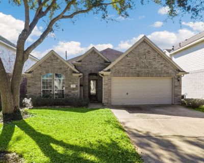 3 Bedroom 2BA 1820 ft Apartment For Rent in Richmond, TX